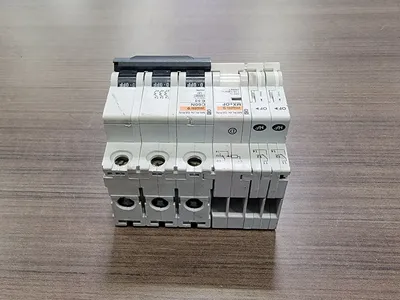 Used MERLIN GERIN C60N-C63 Switchgears British Columbia CA | Lenmark #242629