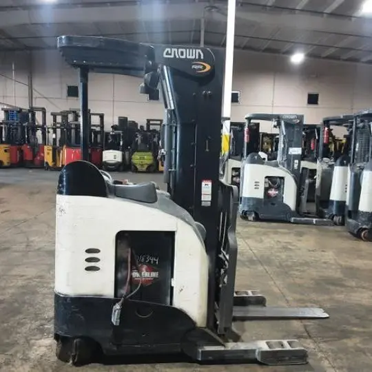 USED 2016 CROWN RR5725-45