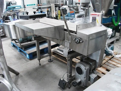 3 Lane Plastic Link Belt Collating Conveyor