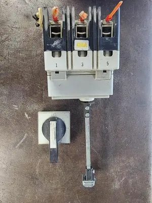 USED SIEMENS 3VF3211-1BU41-0AA0