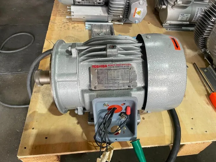 Used TOSHIBA B0034FLB2UMW A.C. Motors Illinois US | M&M Equipment Corp. #1145650