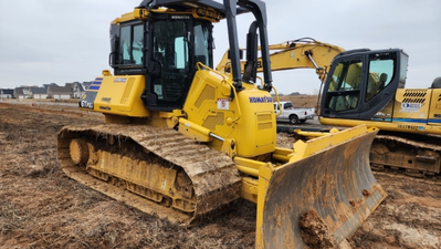 USED 2022 Komatsu D61PXI-24