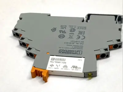 New | in-Stock Phoenix Contact Relay Module 24VDC SPDT DIN Rail 2903370 Relays & Switches Michigan US | Maverick Industrial Sales #1402284