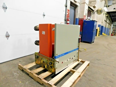 Used GE VB 4.16-350-3 Circuit Breakers Ohio US | Equipment Recovery Corp. #1330504