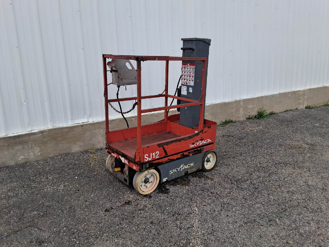 Used 2016 Skyjack SJ12 Vertical Mast Lifts Texas US | Stack Equipment #1208806