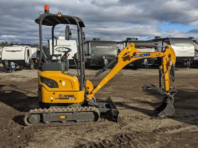 USED 2022 XCMG XE18U