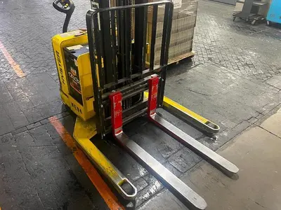 USED 2013 HYSTER W40ZA