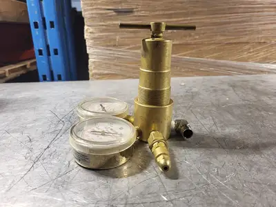 Heavy-Duty/High-Capacity Gas Regulator SR4G-680