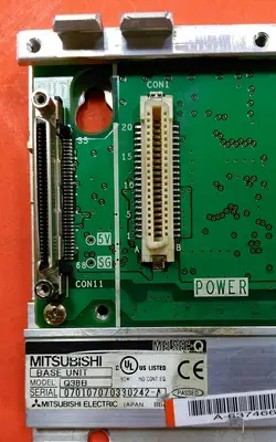 Mitsubishi Q38B / Q61P-A2 8-Slot Base Unit with Melsec Q61P-A2 Power Supply. 3A