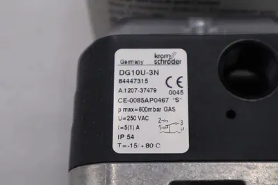 NEW KROM SCHRODER DG10U-3N 84447315 GAS PRESSURE SWITCH STOCK H625A