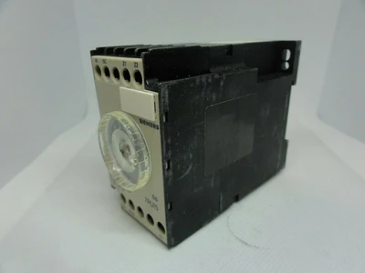 NEW SIEMENS 7PU1540-1AB33