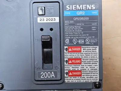 NEW SIEMENS QR23B200