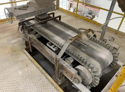 USED ANIVI 8'X15'