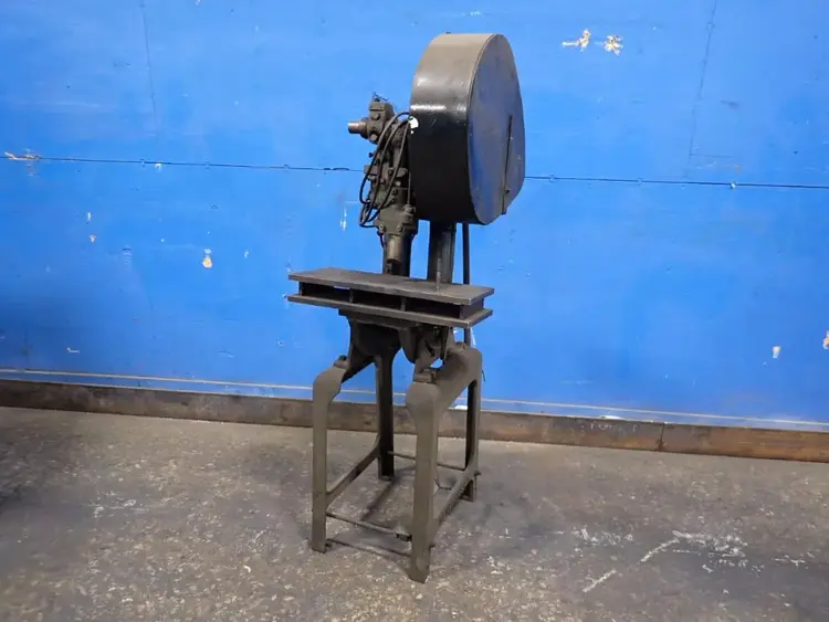 Used BENCH MASTER 1837 Gap Frame (OBS) Presses Ohio US | HGR 24 #754616