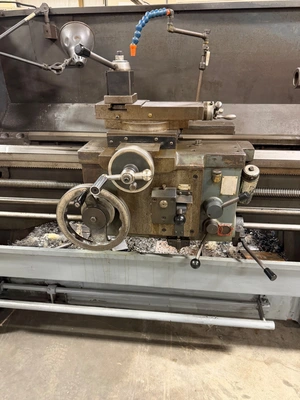 WHACHEON 20-1/2G X 60 Engine Lathes | PM Machines (5)