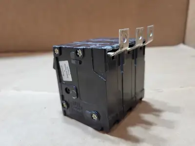 Used EATON BAB3100H Switchgears British Columbia CA | Lenmark #1438395
