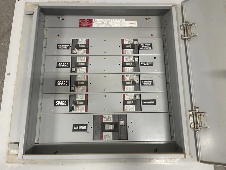 Used GENERAL ELECTRIC /CAT. NO: D01098AAT Electrical Panels Alabama US | Transamerican Equipment Company #704744