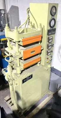 USED 1982 WABASH WABASH 30-1515-2T-2WCMB PRESS