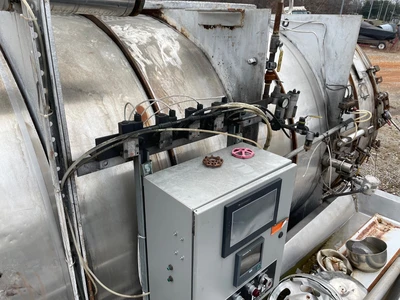 Gaston County 304 stainless steel autoclave. 6′ diameter X 7′ long.