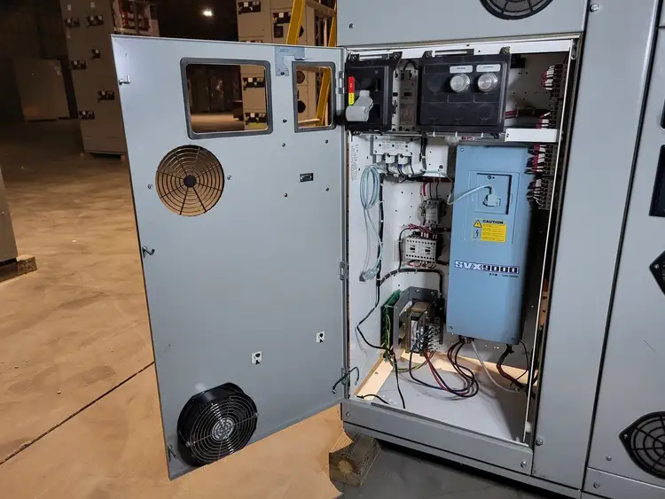 Used EATON SVX010A1-5A4N1 Switchgears British Columbia CA | Lenmark #240168