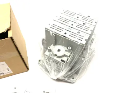 New | in-Stock ALLEN-BRADLEY SER. A SWITCH DISCONNECTOR, 3-POLE 60A CLASS J FUSE Nuts & Screws | Maverick Industrial Sales #1101477