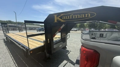 USED 2026 Kaufman Deluxe FET HD Deck-Over Gooseneck
