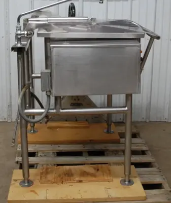 Used _UNKNOWN_ CP18 Braising Pans Michigan US | Grocery Equipment Sales #1304872