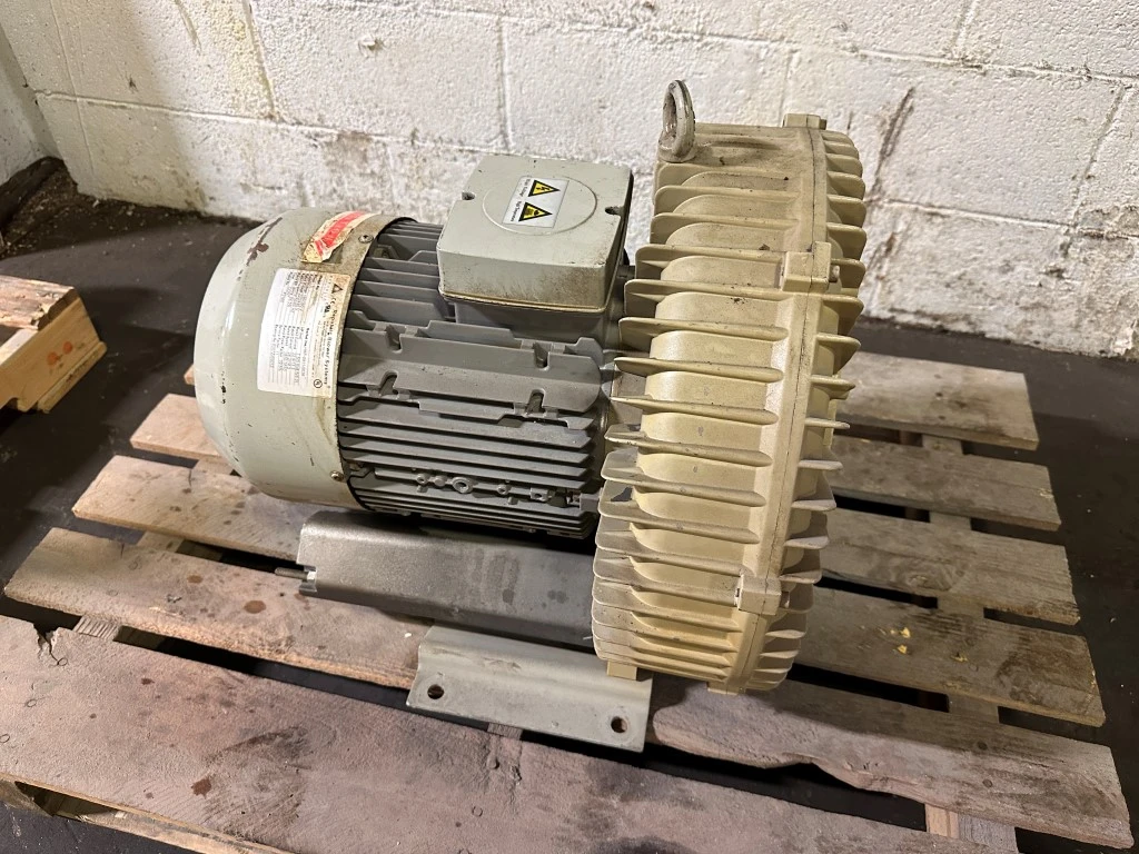 REPUBLIC HRB800 7.5HP CENTRIFUGAL BLOWER