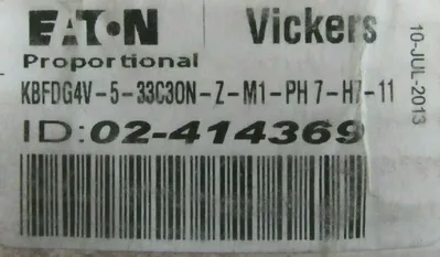 NEW VICKERS KBFDG4V-5-33C30N-Z-M1-PH7-H7-11 PROPORTIONAL VALVE 02-414369