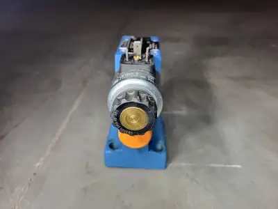 USED REXROTH DBW 10 B2-52/200-6EG110N9K4