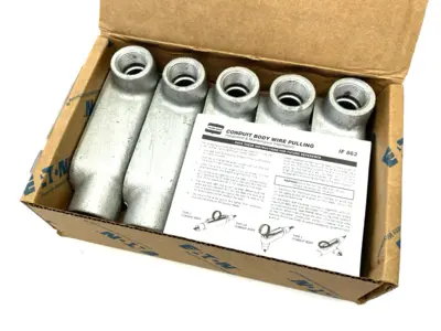 New | in-Stock Eaton Crouse-Hinds Condulet Form 8 Conduit Outlet Body LL Shape 3/4" 5-PACK Electrical Fittings Michigan US | Maverick Industrial Sales #1509693