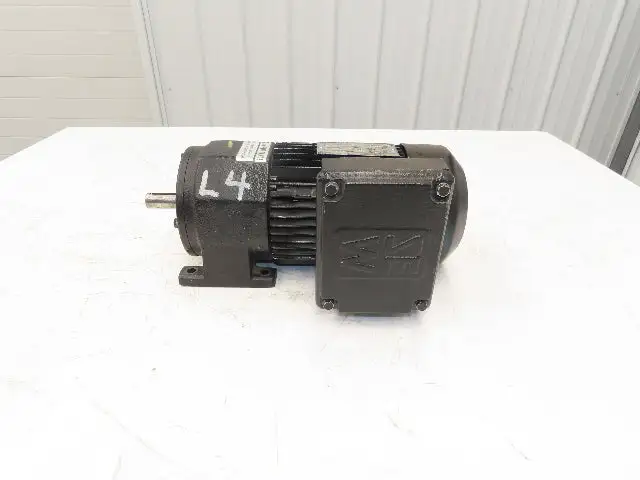 Sew-Eurodrive R32DT80N4 Inline Gearmotor 4.5:1 Reducer 374rpm 1Hp 230/460V 3PH