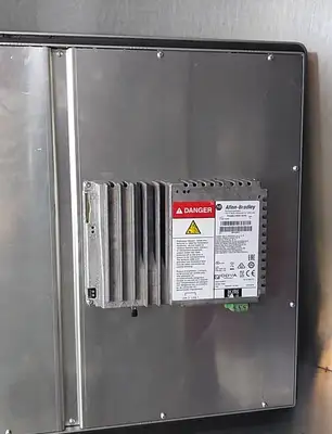 Allen-Bradley 2715P-T19CD Ser A Panelview 5510 Loc2E15