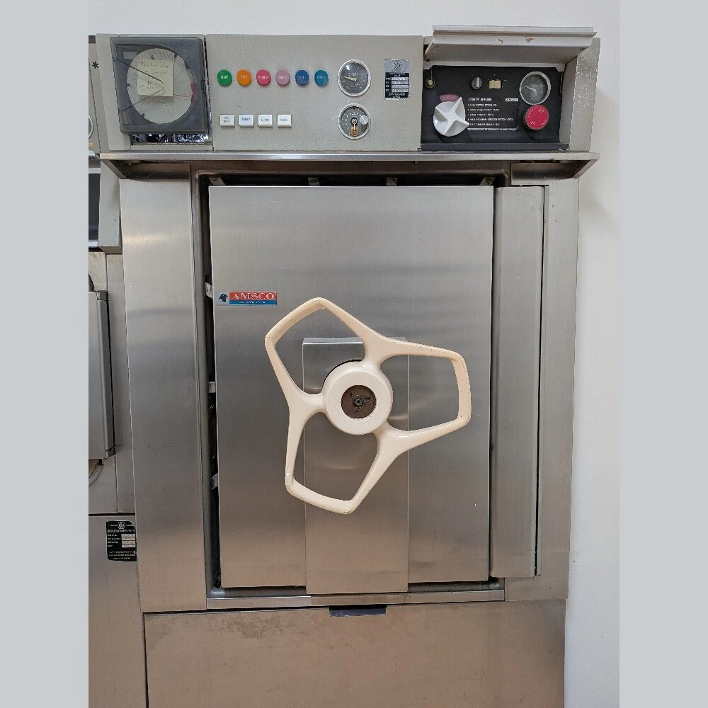 Used 1975 AMSCO (AMERICAN STERILIZER COMPANY) VACAMATIC "A" Autoclaves British Columbia CA | Savona Equipment LTD #1345051