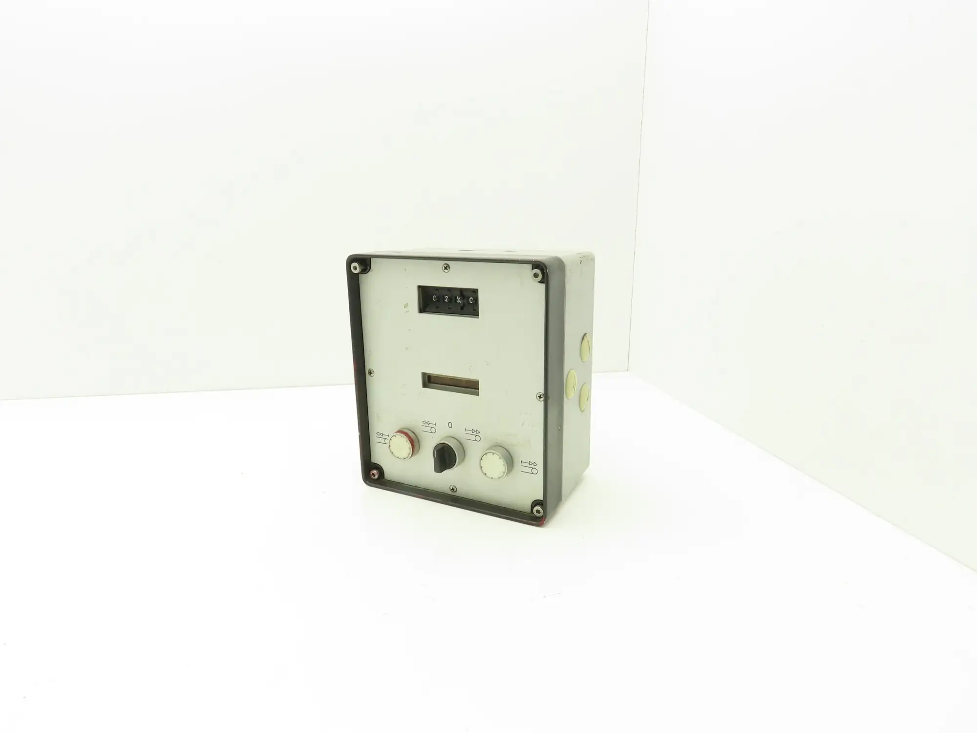 Irion & Vosseler U 220.02BX3XX 4-Digit Counter Control Panel