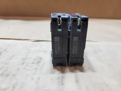 Used SIEMENS Q220 Switchgears British Columbia CA | Lenmark #1438578