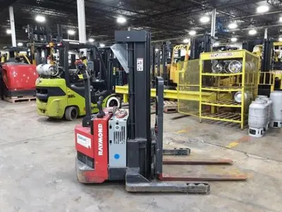USED 2017 RAYMOND RSS40