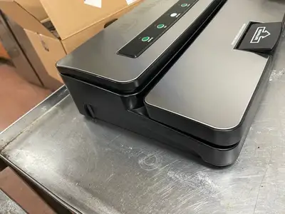 Used LEM Used LEM MaxVac 250 Vacuum Bag Sealer 120V Vacuum Sealers Illinois US | Falcon Restaurant Supply #1375743