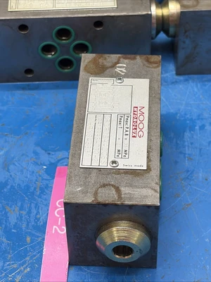 USED Moog Hydrolux Xeb16883-000-21