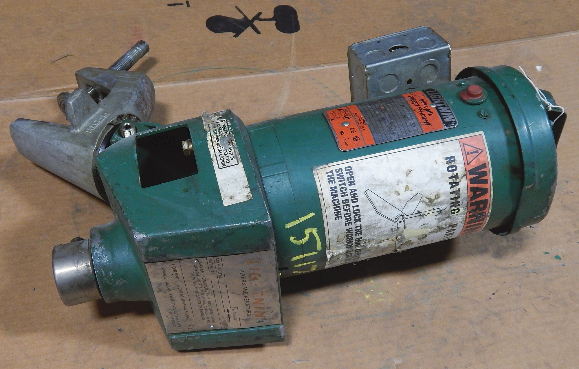 USED LIGHTNIN PORTABLE MIXER XJ 30