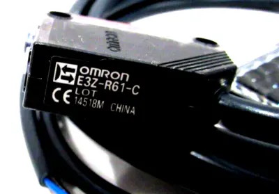 NEW OMRON E3Z-R61-C PHOTOELECTRIC SWITCH E3ZR61C