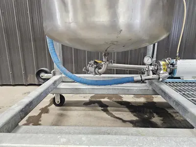 Used 110 Gallon Mixing Tank, 316 Stainless steel