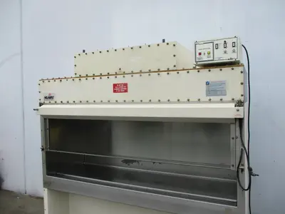 Biological Safety Cabinet, Nuaire Labgard Laminar flow biological safety cabinet class II type, 6 foot