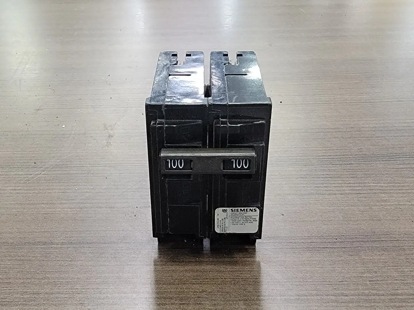 Used SIEMENS Q2100 Switchgears British Columbia CA | Lenmark #242656