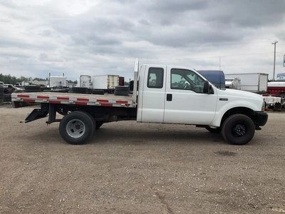 Used 2002 FORD F250 FLATBED Flatbed Trucks Michigan US | Miedema Asset Management Group #1342430