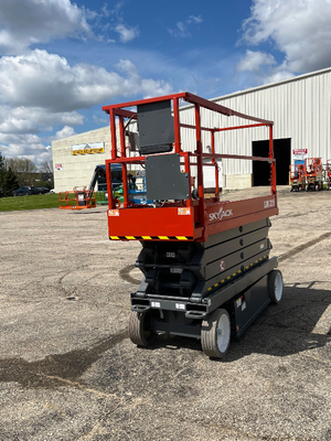 USED 2016 Skyjack SJ3226