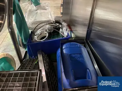 USED Containment Technolgies Group Containment Tech. Enguard Glove Box