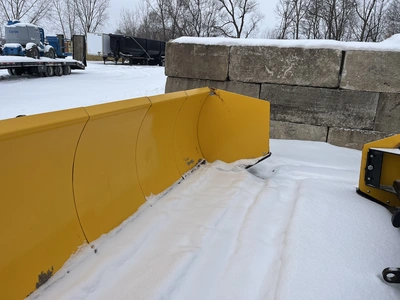 Used ARCTIC SECTIONAL SNOW PUSHER 13'6" Snow Removal & Equipment Indiana US | Miedema Asset Management Group #1424750