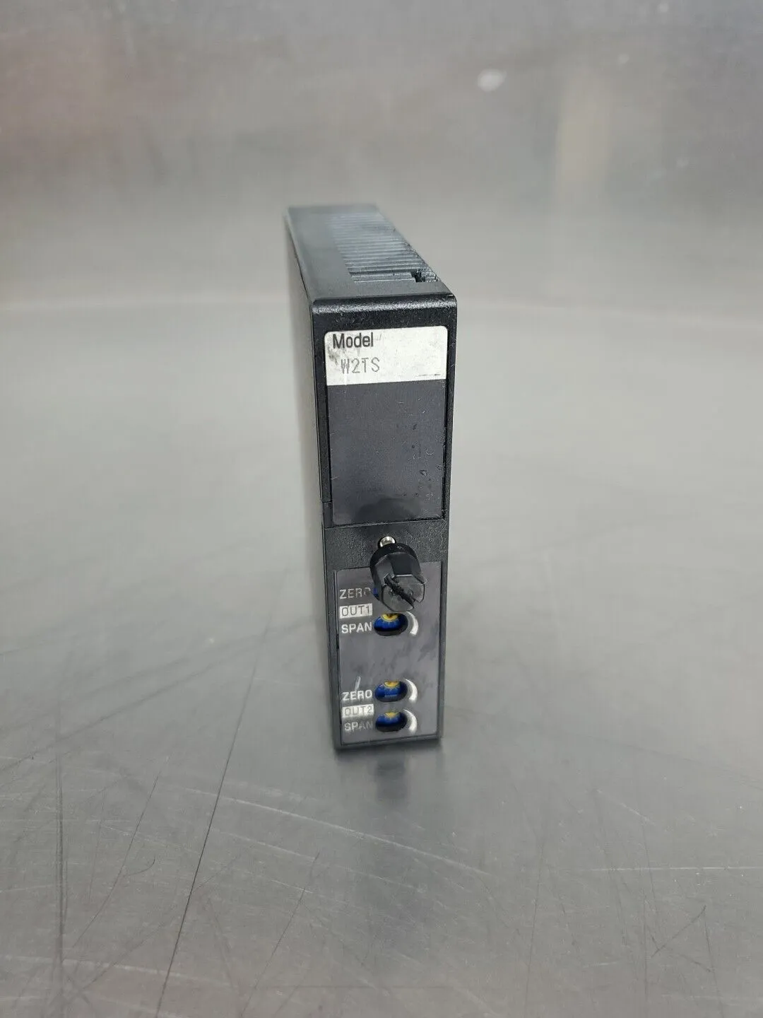 M-SYSTEM W2TS-4AA-R/UL SIGNAL TRANSMITTER, 24V. 5B-3