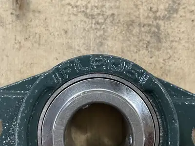 Flange Pillow Block Mounted Bearing 0.98" Bore, FL205